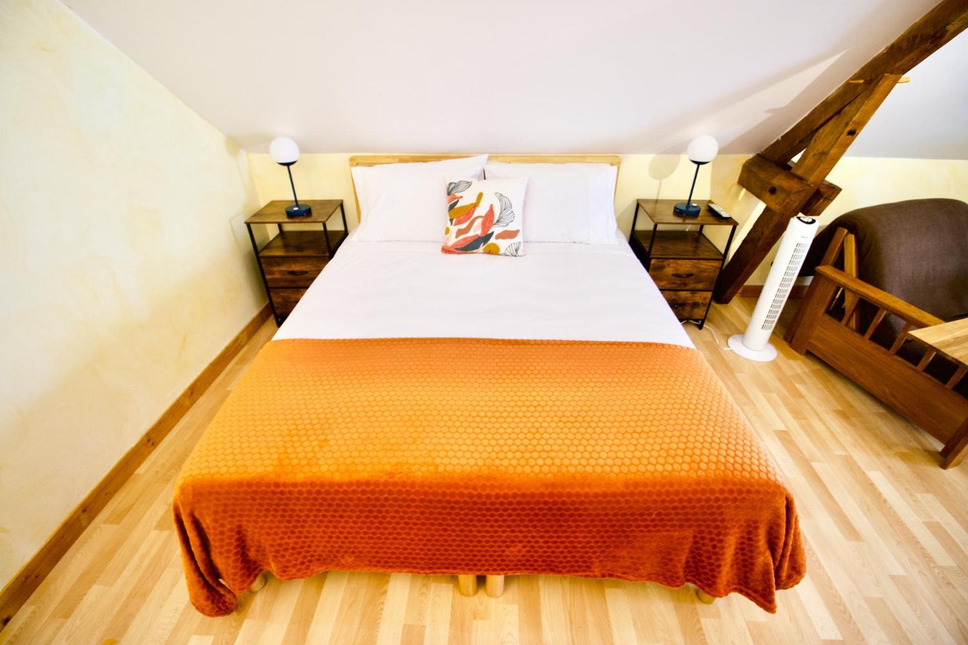 O Trois Oliviers Bed & Breakfast Louin Exterior photo